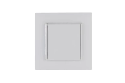 Розетка 1-м с крышкой Karea RIZZ с заземл. бел. Makel 88001029