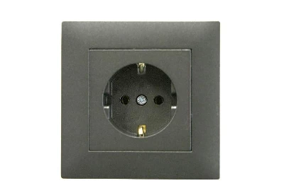 Розетка 1-м Karea RIZZ STAR с заземл. дым. металлик Makel 88050028