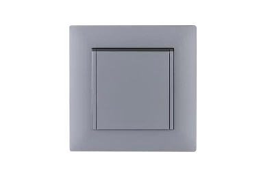 Розетка 1-м с крышкой Karea RIZZ STAR с заземл. сер. Makel 88065029